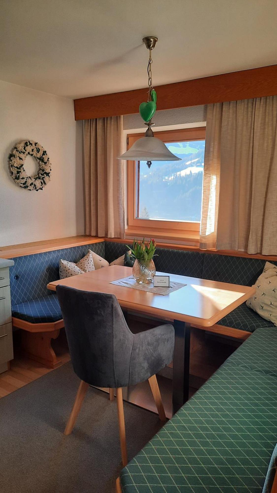 Haus Gmahblick Ferienwonungen Hotel Alpbach Exterior photo